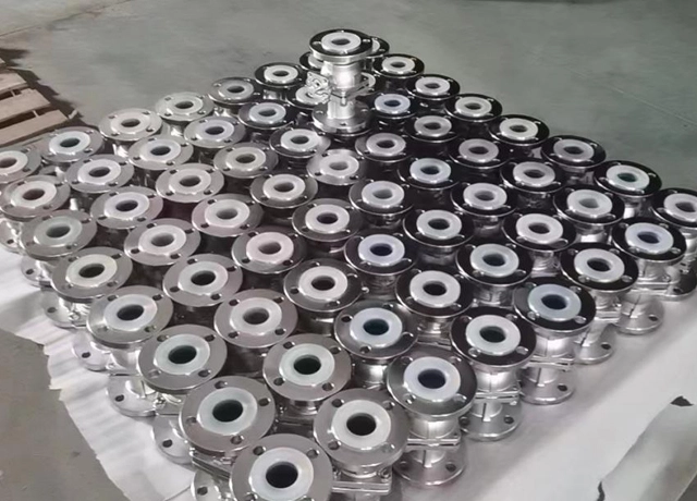 Charakteristik von PFA-ausgekleideten Kugelventilen